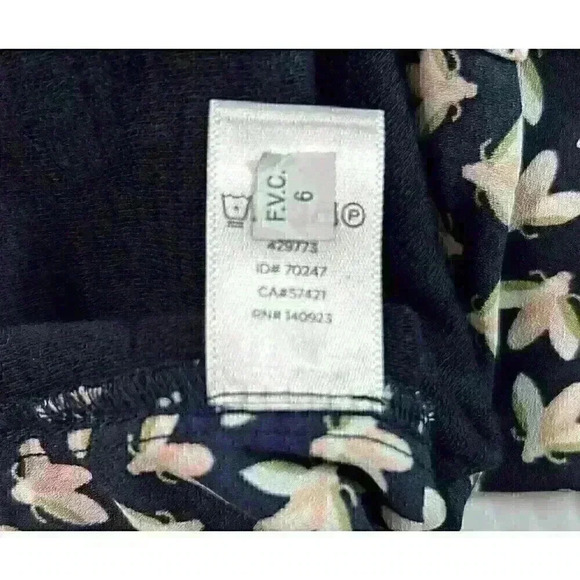 Ann Taylor Loft NWT SZ Medium Navy Blue Ribbed 3/4 Sleeve Blouse Top Hi Low Hem - Picture 8 of 9